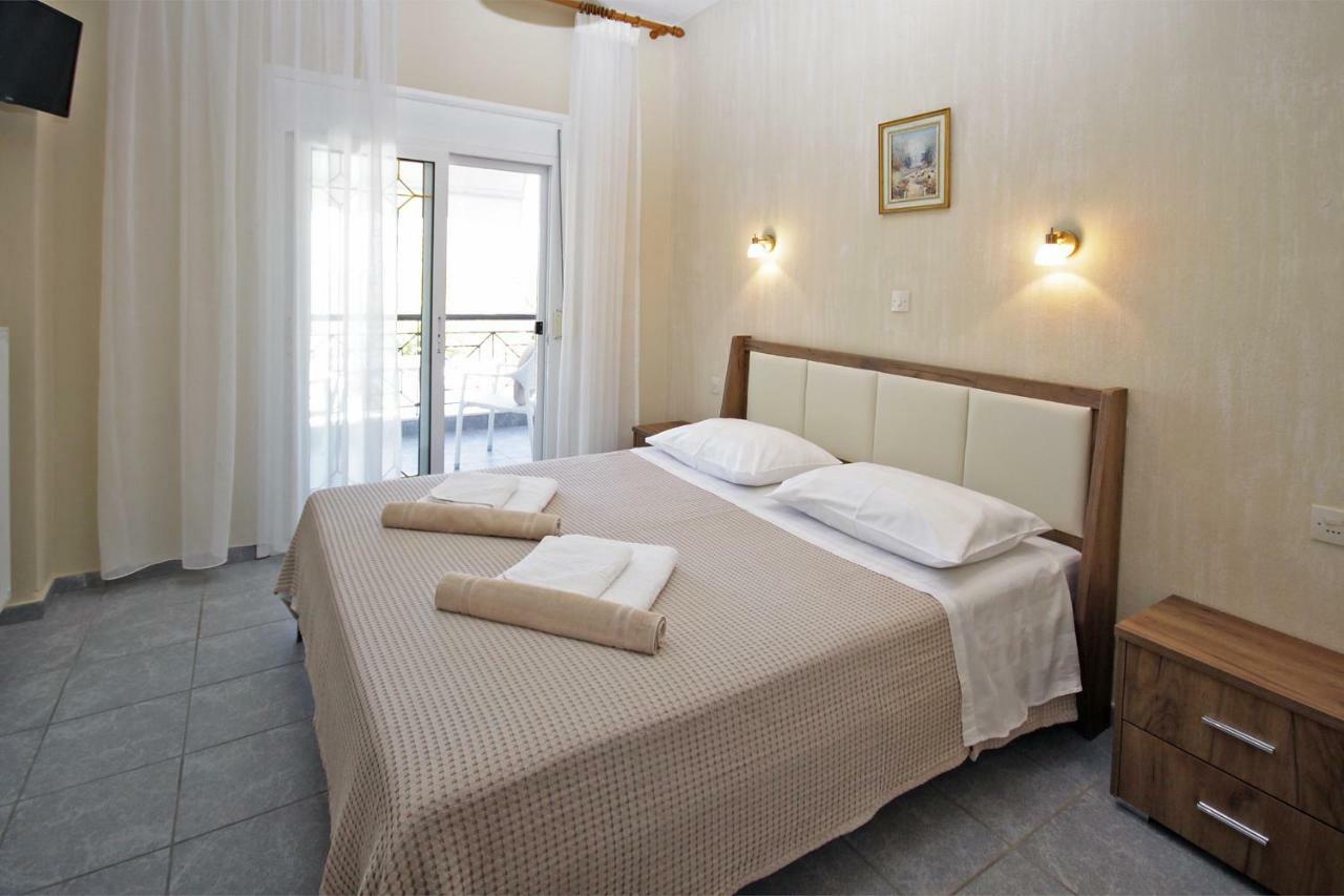 Funbeach Rooms Neos Marmaras Ngoại thất bức ảnh